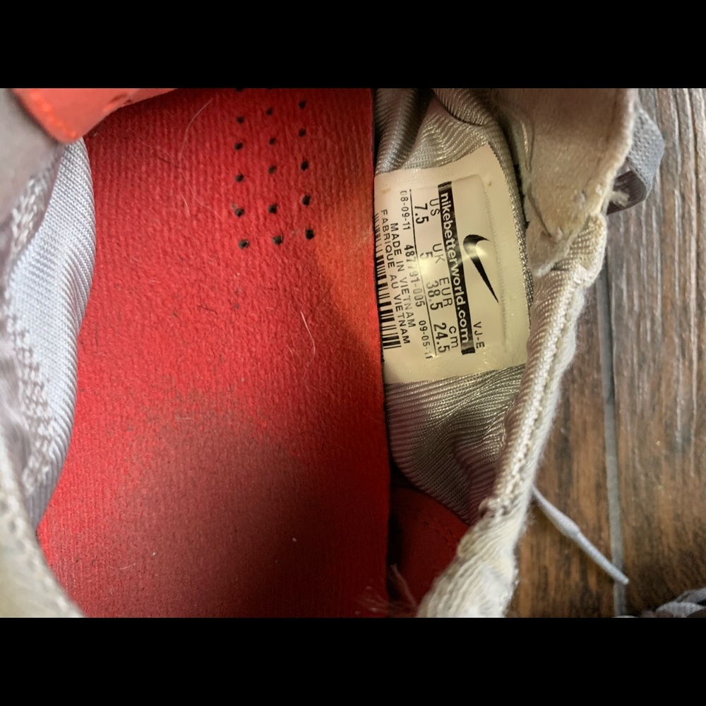 Nike Free Shoes - Picture 3 of 3
